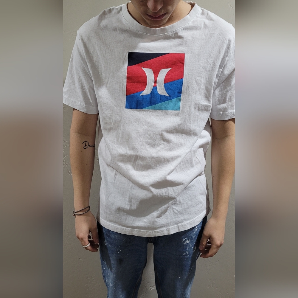 Hurley T shirt